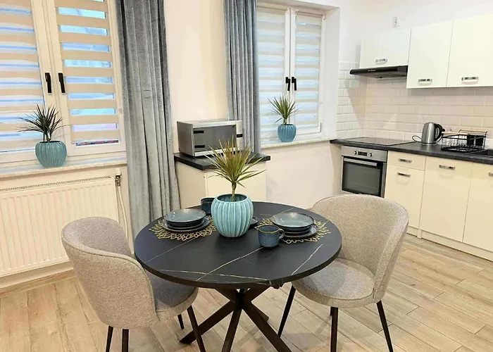 Bracka 23 דירה *